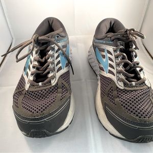 Brooks Addiction 13 Women’s Sneakers 10.5 Wide